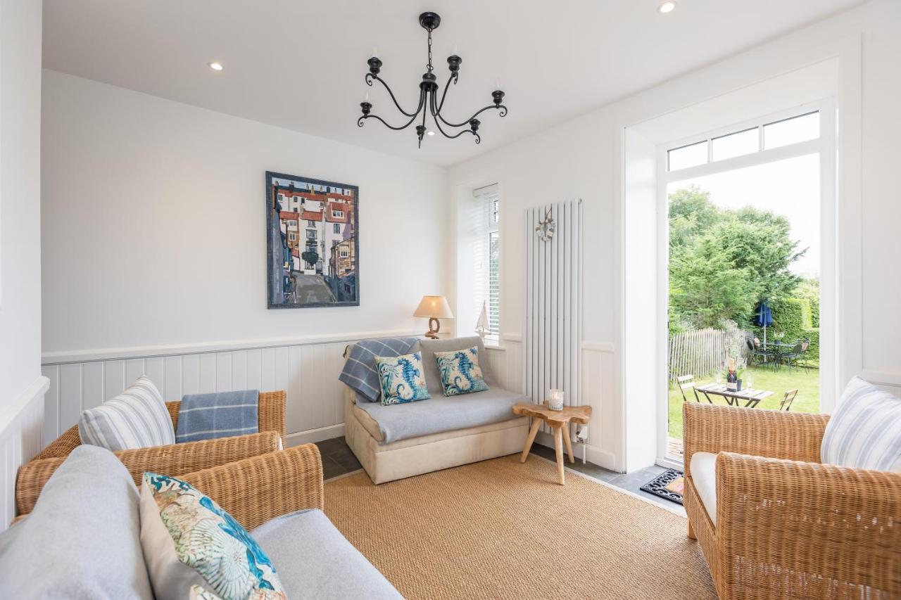 Robin Hood'S Bay Coastguard'S Cottage With A View エクステリア 写真